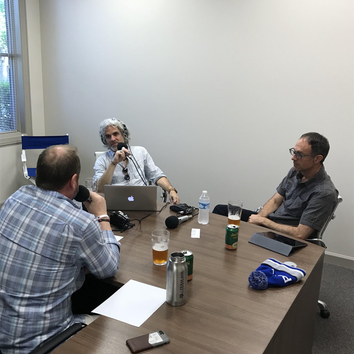 promocorner's tweet photo. #ThrowbackThursday to our Open House last week. We can't wait to find out what these three #PromoLegends are discussing! (@billpetrie, @heymarkgraham, @bobbylehew) #TBT https://t.co/3tEKjha25s