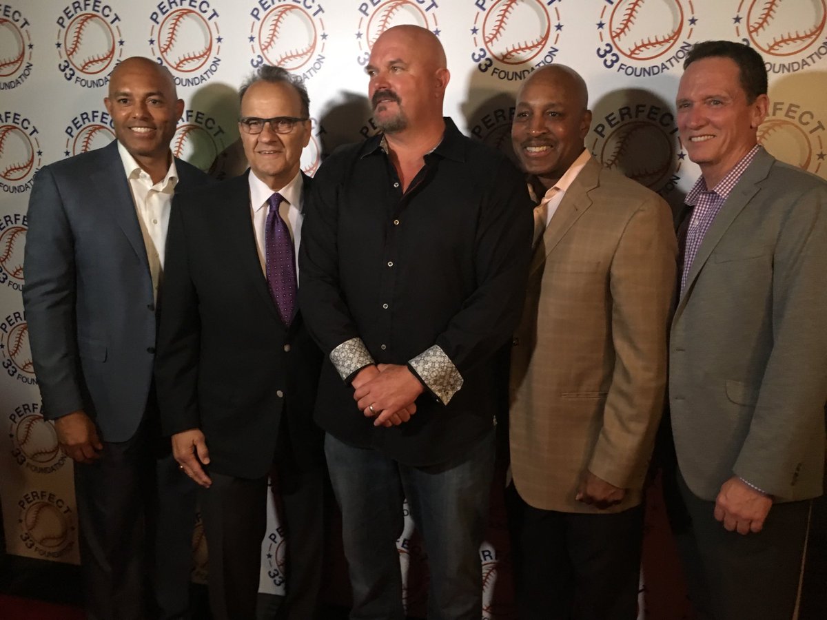DPCeleb's tweet photo. The dream team @MarianoRivera @dcone36 #joetorre and #willierandolph join David Wells at the #perfect33foundation #20thanniversary #perfectgamecelebration #nyc #sonyhall #newyork #manhattan #baseball #yankees #sports #athletes #photography #indrapr #livewithmj ##mjpedone https://t.co/ObGBlLYblb