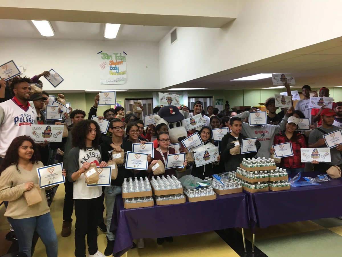 PawSox players teaming up with Hungry Fridays at Central High School in Providence, making PB&amp;J sandwiches, feeding those in need. Rocking their <a href="/osos_polares401/">Osos Polares de Pawtucket</a> jerseys, spreading the love. @mrmiller_2 <a href="/willcuevas1/">🇻🇪william cuevas🇨🇴 쿠에바스 🇰🇷</a> <a href="/pvdschools/">Providence Public Schools</a> <a href="/CentKnights/">Central High</a> <a href="/chris__maher/">Chris Maher</a> <a href="/PawSoxFDN/">PawSox Foundation</a>