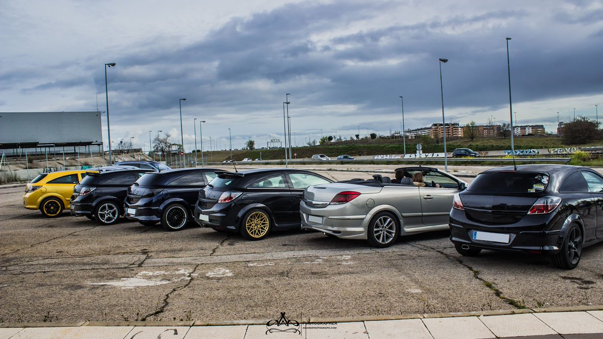 PhotograpAlvaro's tweet photo. Grabación invitacion @OpelFest
@Opel_Spain @talleresprizan @OrmautoOpel @OpelSeliauto @clubastrah #opel #astra #gtc #opc #vxr #vauxhall #twintop #low #familia #amigos #opelfest #opelfest2k18 https://t.co/zvB7aGrb1H