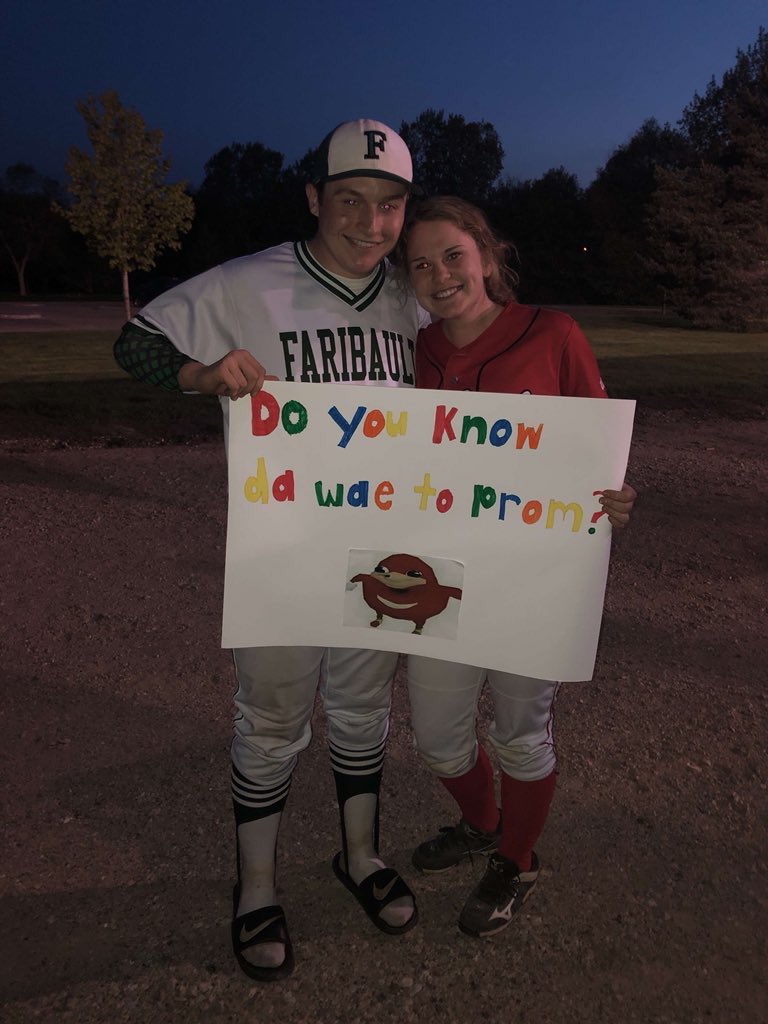 FHSPROM2018's tweet photo. it’s about time(me) @GravesSammyg asked @maggie_viland to prom, hopefully she’ll be able to find da wae by Saturday!! https://t.co/0NKkOrV1JW