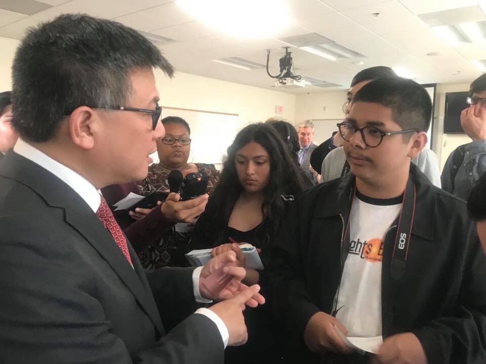 KidsPartnership's tweet photo. @boyleheightsbt #YouthReporters asking the hard questions to #California’s gubernatorial candidates at our #buildingourfuture2018 forum co-hosted with @cdfca & @ChronicleSC at @LATTC. #youthjournos You can still watch the live stream: https://t.co/oJxSHVXbE0 https://t.co/ZzByBUFUON