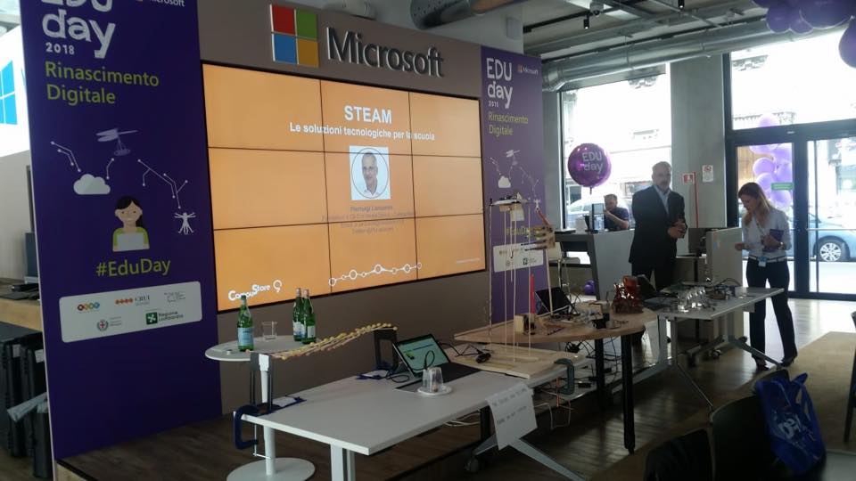 PLLanzarini's tweet photo. Conclusa @Microsoft #Eduday.Abbiamo parlato di #PNSD #STEAM @Hacking_STEM #roboticaeducativa #makers #realtavirtuale... Grazie team #MicrosoftEDU e ai nostri partner @HP  @LenovoEducation  @DeAScuola @LEGO_Education. @utullia @paoletta1009 @viralber @MarcoVigelini @gdellapietra https://t.co/NsBvUwujkg