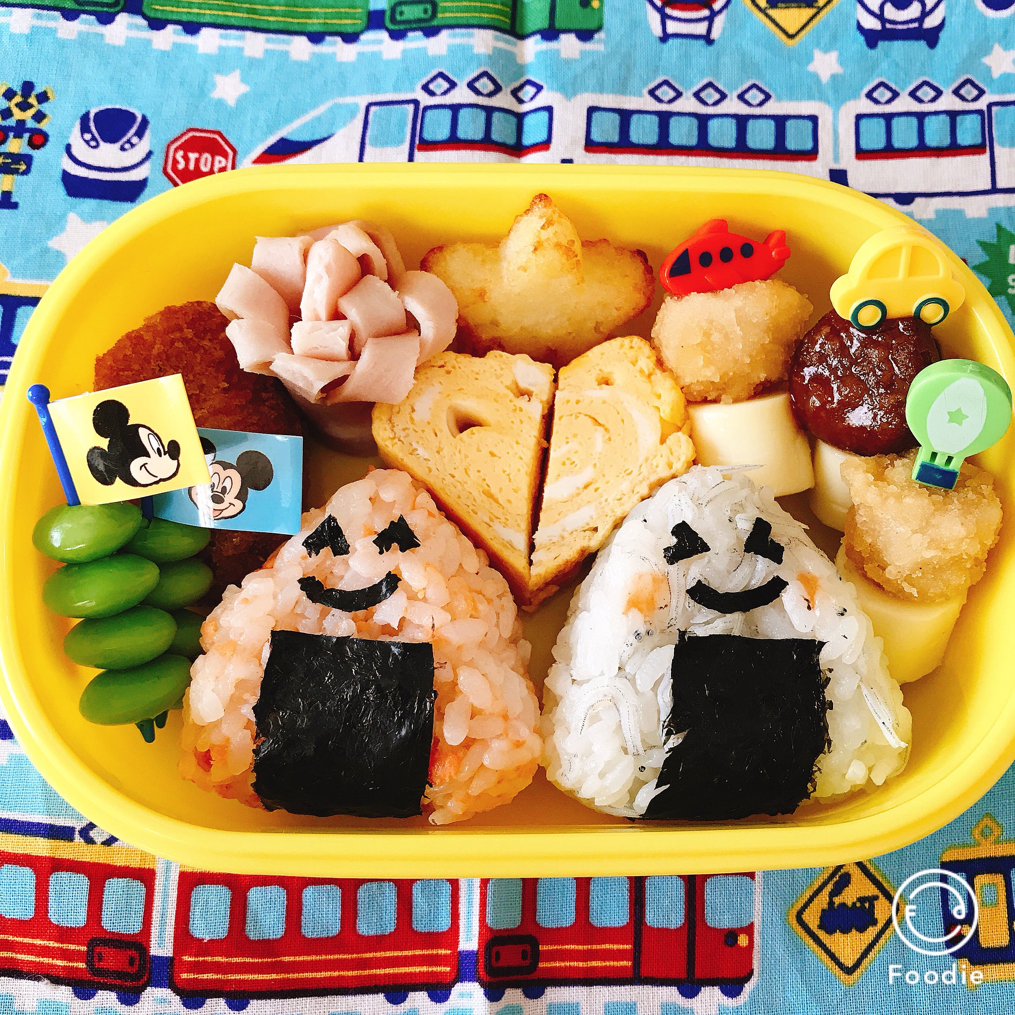 コケ Maverickの中の人 園外教育day 息子の大好きなニコニコおにぎり 川遊びとかするらしい 楽しんでこーい 幼稚園お弁当 遠足弁当 4歳 T Co W9nrawryc0 Twitter コケ Maverickの中の人 園外教育day 息子の大好きなニコニコおにぎり 川遊びとかするらしい 楽しんでこーい 幼稚園お弁当 遠足弁当 4歳 T Co W9nrawryc0 Twitter