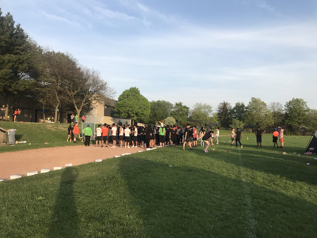 DrJaneALee's tweet photo. So proud of AY Jackson’s Ss who raised over $17,000 for Relay for Life @tdsb @kgfalcon @AYJacksonSAC https://t.co/IV6oV2Efix