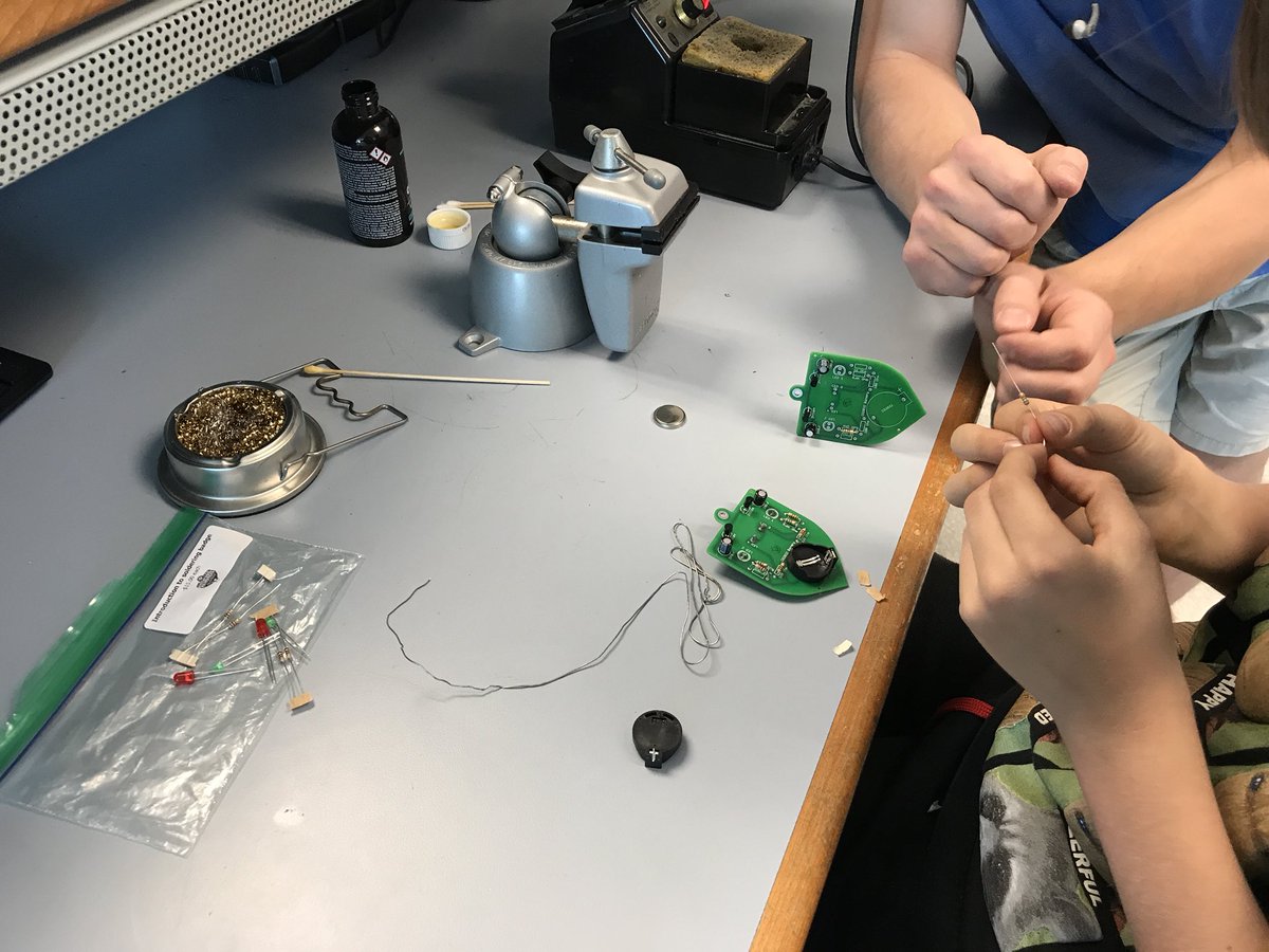 GearBots Makerspace tweet media