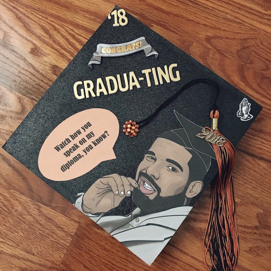 Twillyp's tweet photo. #WPUNJ2018 just doesn't stop 💪🎓 #capsofwp https://t.co/4ODZ2nW4hQ