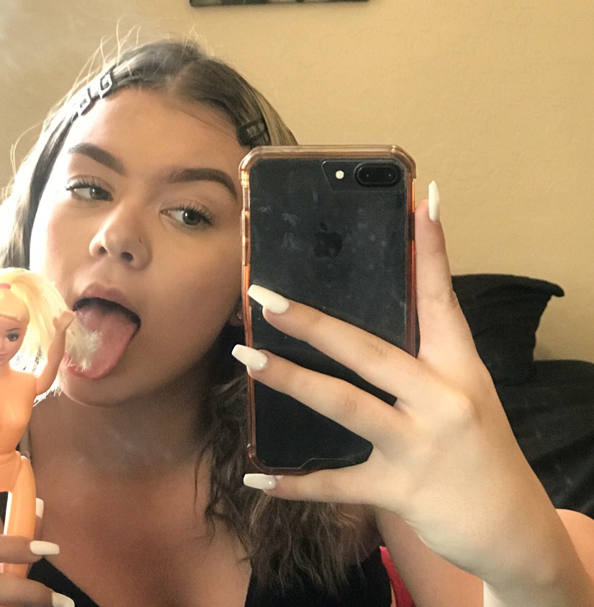 agbshook's tweet image. barbie tingz