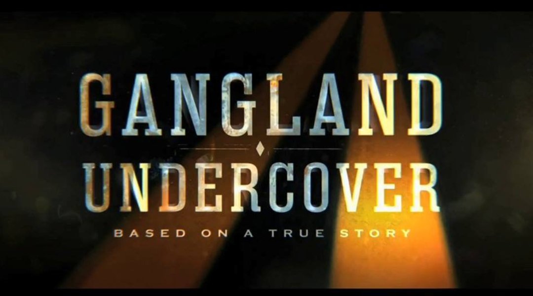 FansGangland's tweet photo. @Cineflix @hulu @damonrunyan @kerriedroban @GanglandHistory @Harleyheaven81 @william_frady @ToxicHula @JanineRowe7 @execution84 @crosby_kyle @mugsfrank_shirt @DeannaMadison17 #CINEFLIX WE'VE NEVER GIVEN UP ON #GU ! WHY DID YOU GIVE UP ON US ? #Hulu PICK UP S3 ! https://t.co/Aj4FRZ6IKp