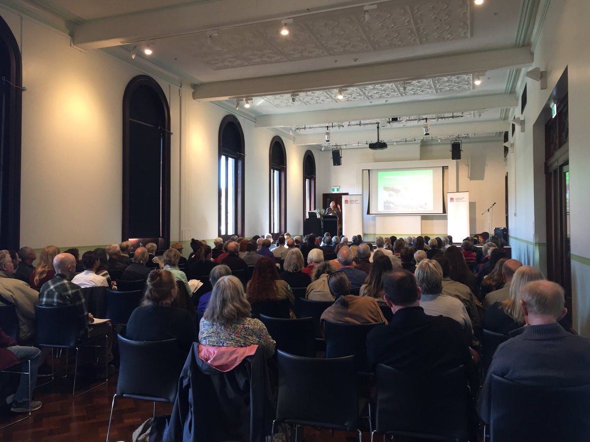 Packed room of people talking sydney Habitats. Andy’s up soon with dead oysters for #livingshorelines @LandcareNSW @OceanWatch_OZ @llsnsw