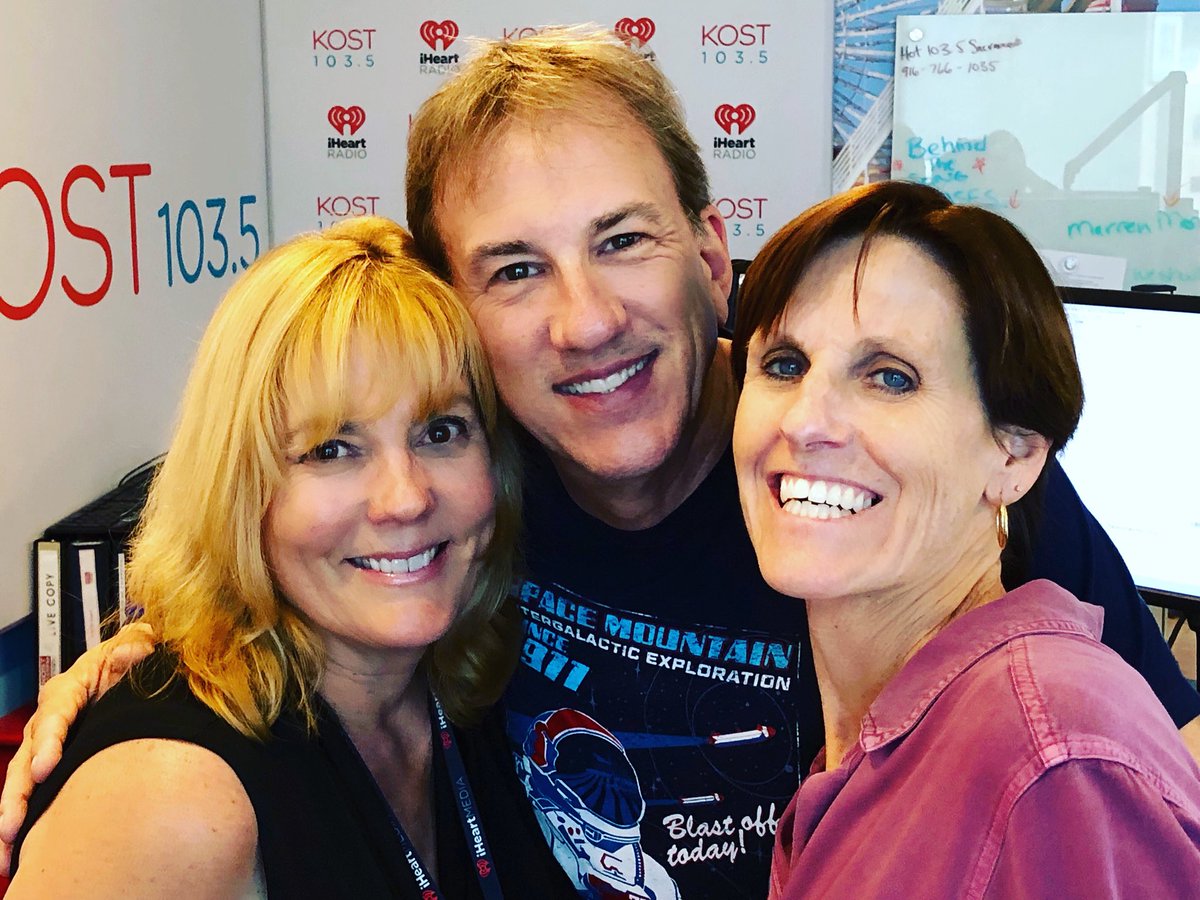 kost1035fm's tweet photo. It is such a rare event to have more than two personalities in the studio at the same time! Here #KarenSharp #MarkWallengren and #KariSteele are all play fighting over studio space. #radioproblems #thisisabigde #losangeles #LARadii #radiolegends #KOST1035 https://t.co/8HGbFA7XUn