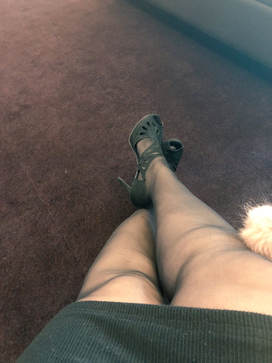 GoddessVickie's tweet photo. Out tonight enjoying myself👠 

Tights always make my feet so sweaty! 

Wouldn’t you love to serve when I get home, the smell, the sweat👅

#FootFetish #tights #sweatyfeet #heelslover @RTPromoWorld @find0m @BritFootBabes @rt_feet @rt_sub1 @RT4feet @UKPrettyFeet @RTP1G @RTslave93 https://t.co/lPdKyk9ceX