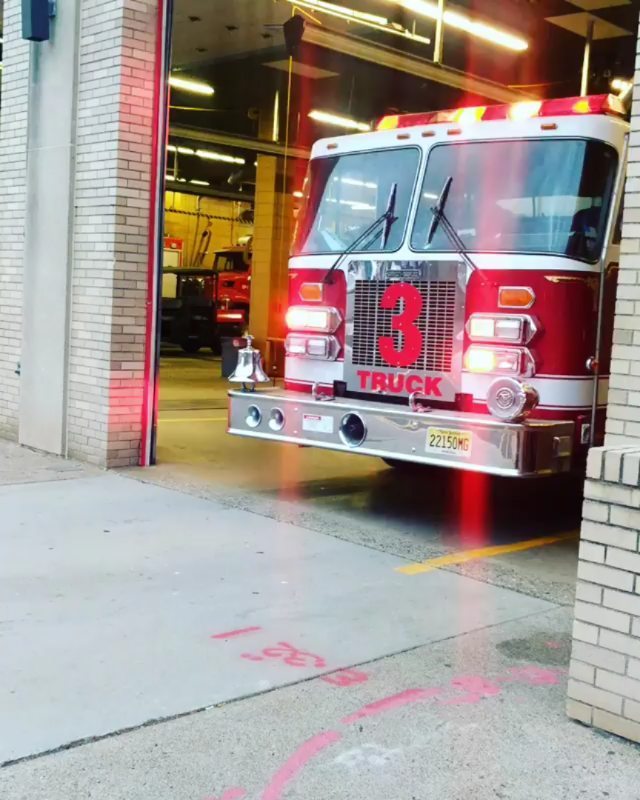 navrcos's tweet photo. @hackensackfirenj - Ladder 3 responding to a run on 5/7/18. #hackensackfire #laddercompany #tillertuesday #till ___💥FOLLOW @CHIEF_MILLER💥_____
Use #chiefmiller in your post.
https://t.co/h96HEAWjEx .
.
Facebook- chiefmiller1
Periscope -chief_mille… https://t.co/ID493hlIuE https://t.co/5LMAyaSEdS