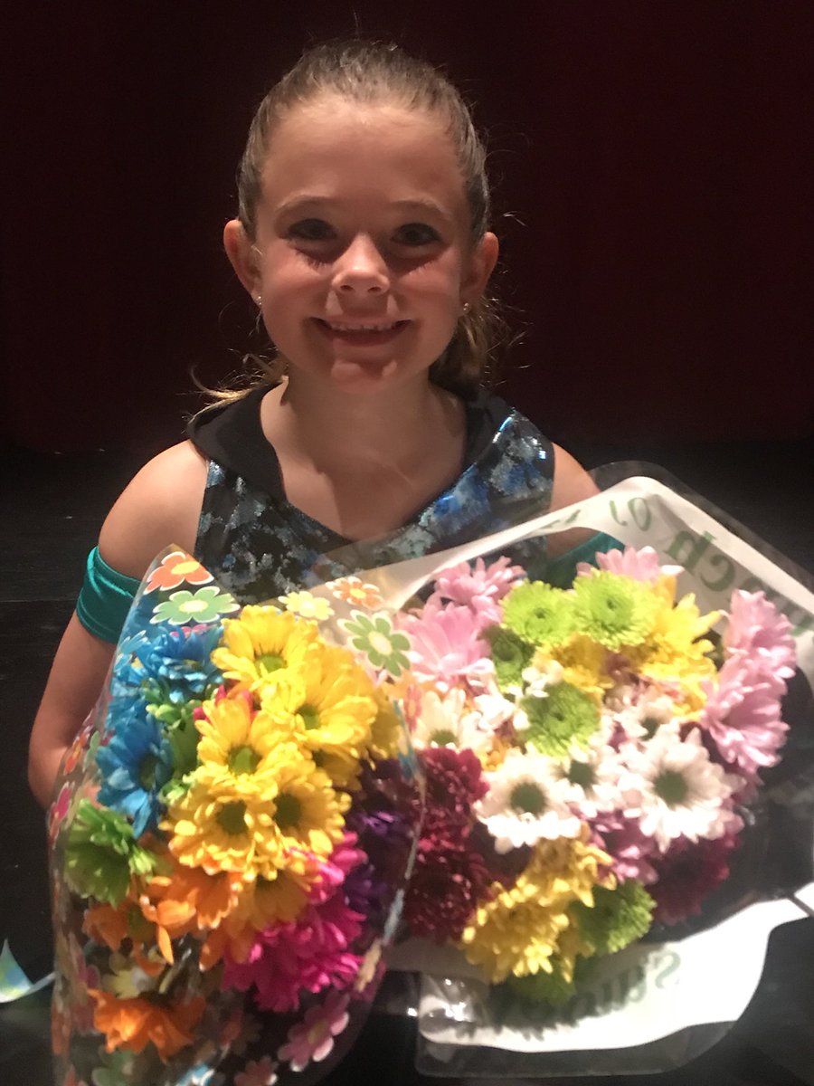 EmilyMMountford's tweet photo. The Greatest Show! So proud of this dancer! #MainStreetDance #HipHop @AnnMunden @fvhsbengals @624vance @uncwsurf https://t.co/FRof29mfDr