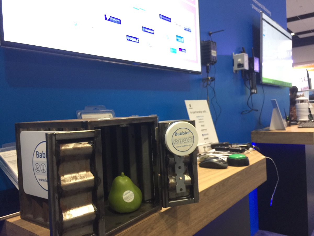 jonte142's tweet image. #IoT on display! full house in the #Ericsson booth at #IoTWorld. great, hectic, days in Santa Clara! @EricssonIoT @Ericssonsustain