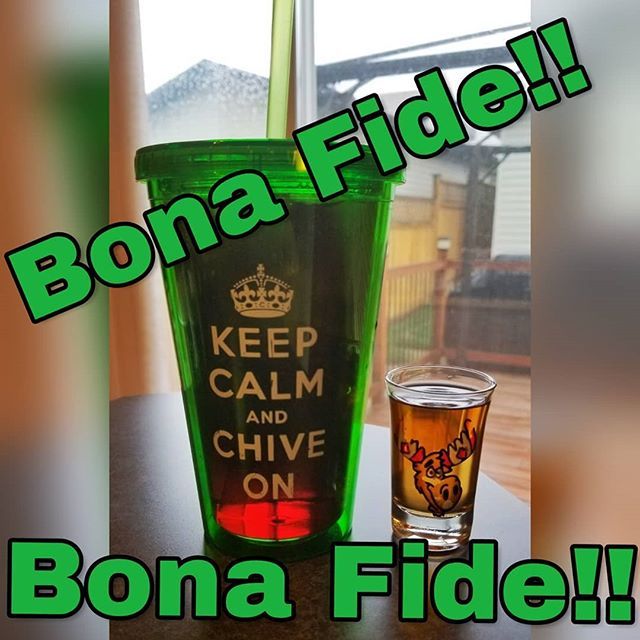 clasicmac's tweet photo. Even the rain can't dampen my spirits tonight!!! #SeeWhatIDidThere .
.
#YYC #clasicmac #Bonefide #ChiveOn #ChiveNation https://t.co/fVpJ8C7CfX https://t.co/JyDIWjxakU