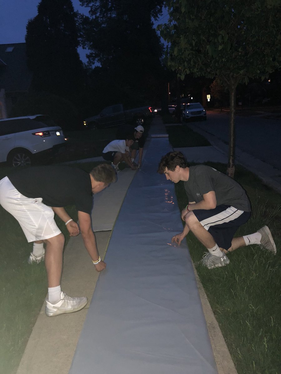 CainHouseBBall's tweet photo. working very hard #norain #projectdome #domegate https://t.co/XYtjItvbmK