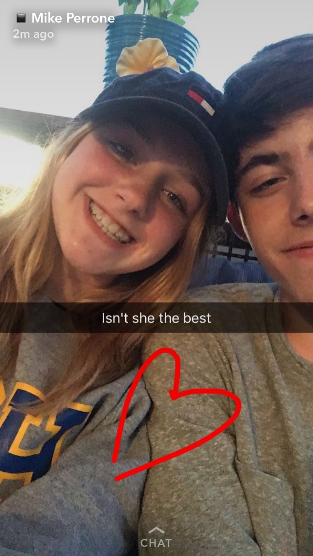 mvperrone11's tweet photo. happy birthday linds!! thanks for always beating me up in the hallway🎉🎈 https://t.co/v5HQ5kSYqz