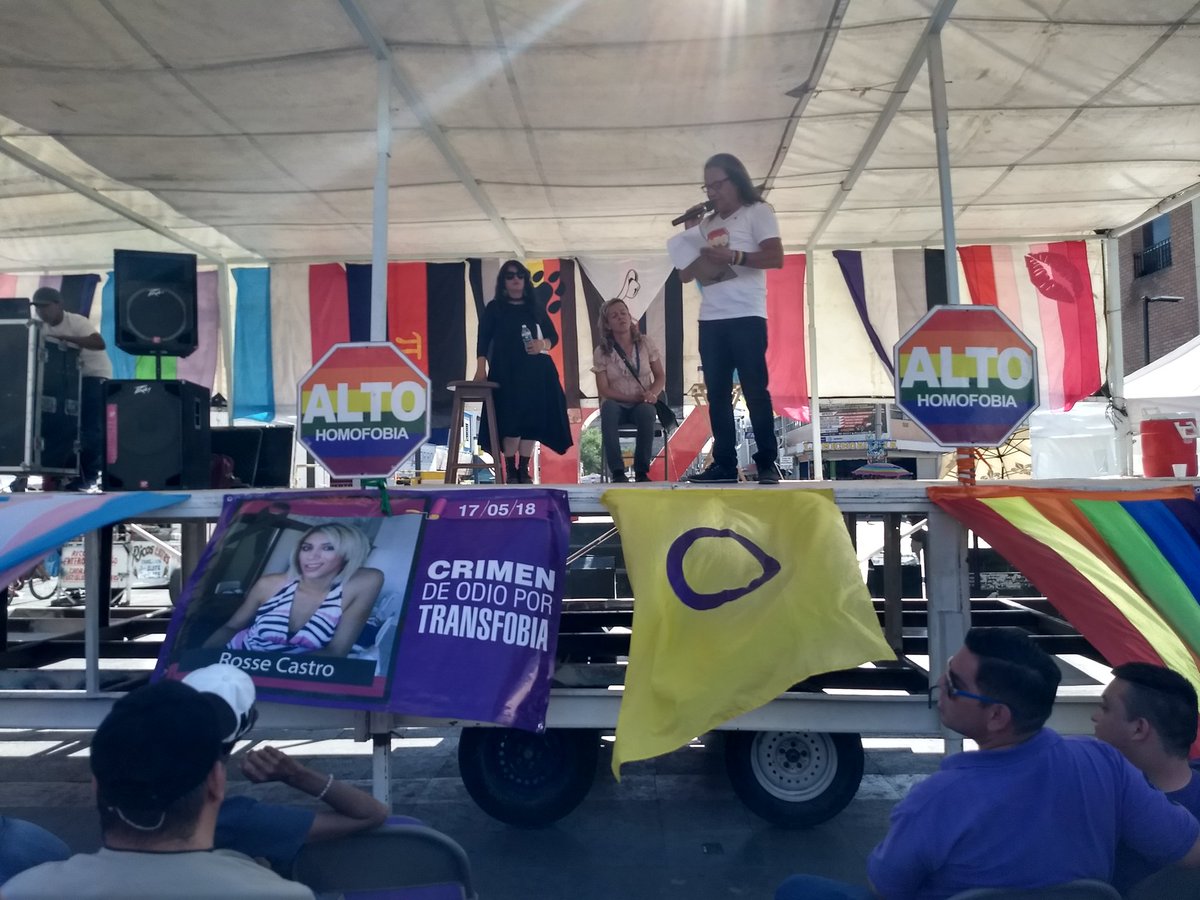 CiudadJrzGLBT's tweet photo. #MoradovsHomofobia en #CiudadJuárez https://t.co/kVZ99Fuxir https://t.co/iVtxNYGzcR