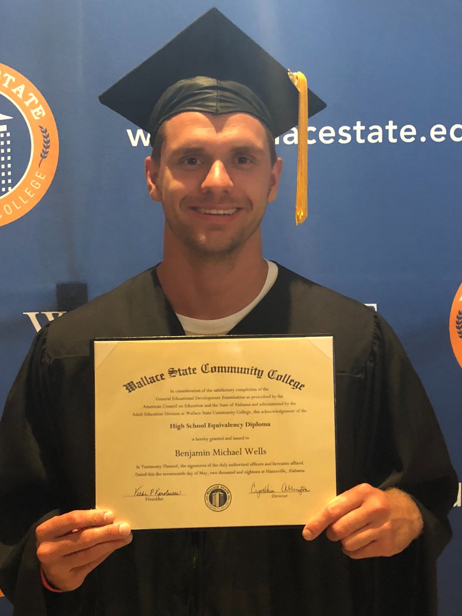 FoundryFamily's tweet photo. We are happy to announce that #FoundryFarm graduate Benjamin Wells graduated tonight from @wallacestate #CommunityCollege with his #HighSchoolEquivalency Diploma. Benjamin is pictured with his foundry farm brothers, instructor Sharon Ferguson & President Dr. Vicki P. Karolewics https://t.co/xT3zrLo9vh