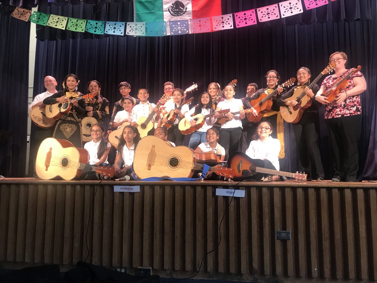 beth_pd's tweet photo. Congratulations to Stemmons Mariachi And their alumni who performed together in a festive concert. Stemmons students have gone on to Stockard and Greiner MS Mariachi programs. #DallasISDProud @Stockard_ms @StemmonsElem https://t.co/5xWaAwLYRj