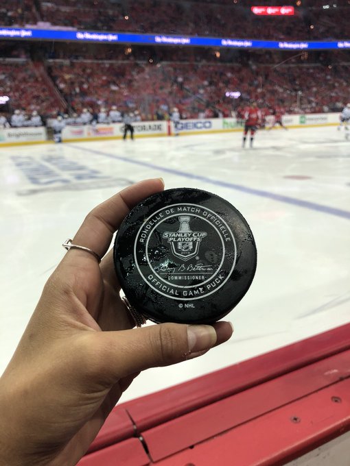I got hit in the boob with a puck during the game, and honestly, it was worth it https://t.co/VXDweS