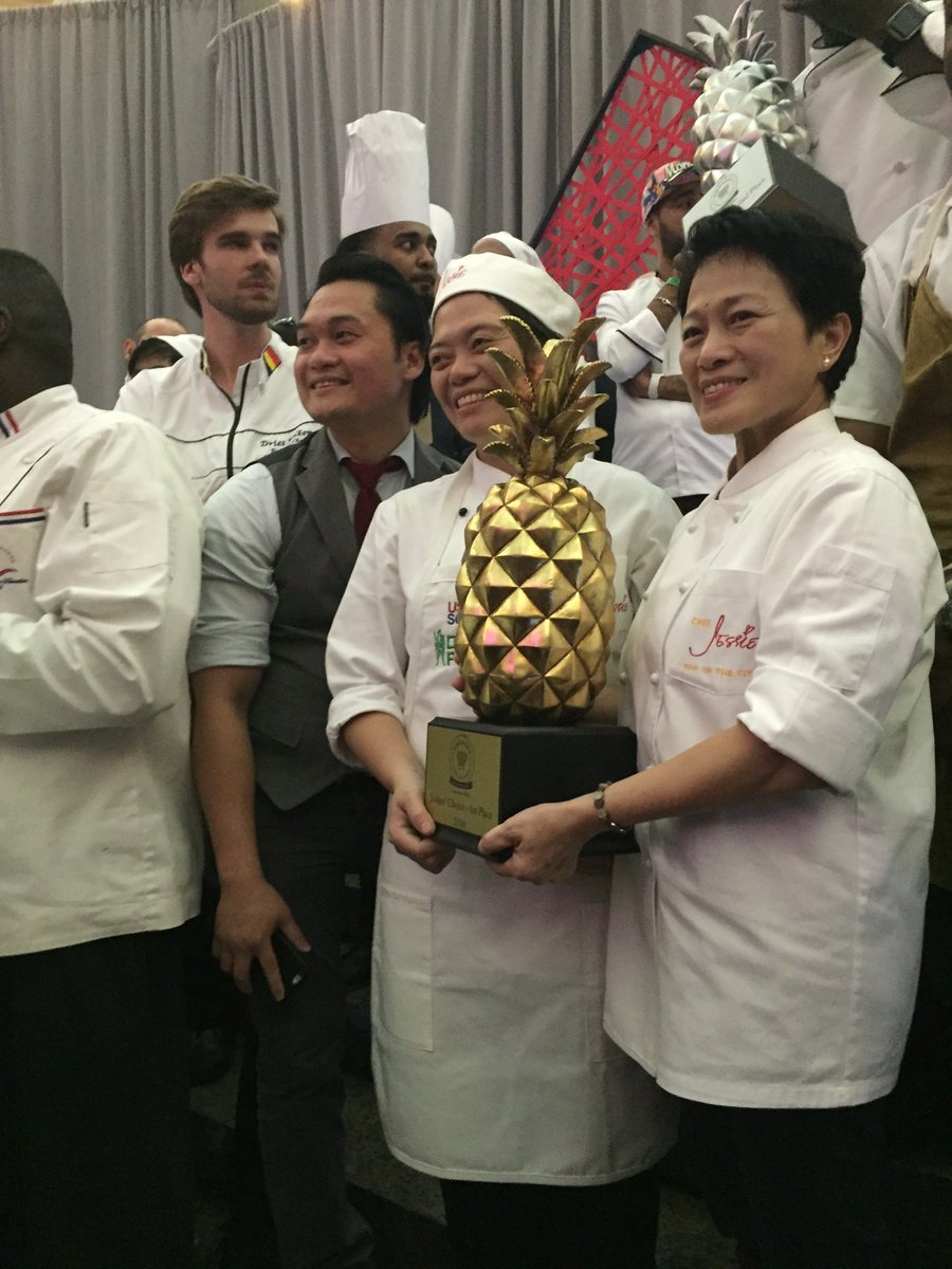 Congrats to <a href="/philippinesusa/">Philippine Embassy in the USA</a> for winning the Judge's Choice AND People's Choice at #ECC10 with their fantastic sisig!