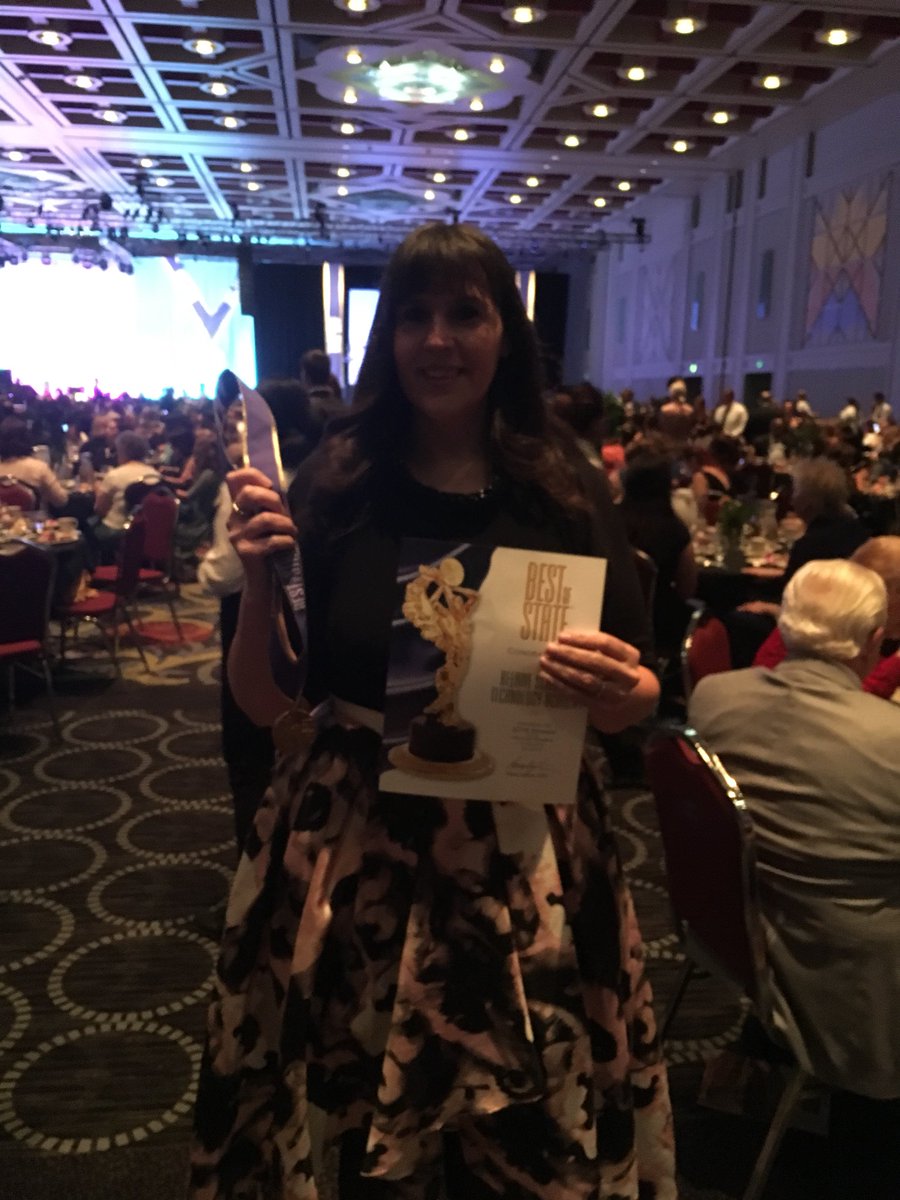 BeehiveAcademy's tweet photo. Beehive Academy received its two Best of State Awards. @UAPCS @SandyUTChamber @UtahSCSB @UTPublicEd @STEMUtah https://t.co/K0Z1WZauqY