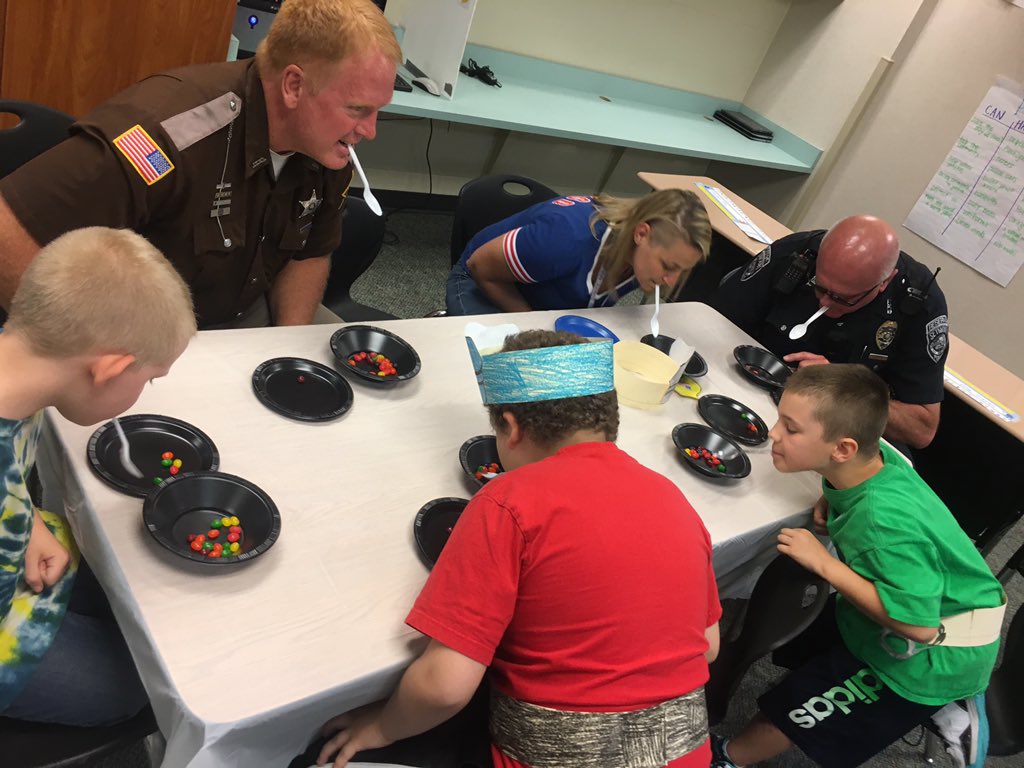 reddingschool's tweet photo. Students in Ms. Samons class celebrated Law Enforcement Appreciation week in style today. We're not sure who had more fun. Thank you to all of our officers out there for keeping us safe!!! #StingersUp #ReddingRocks https://t.co/gLRp9BD0uu