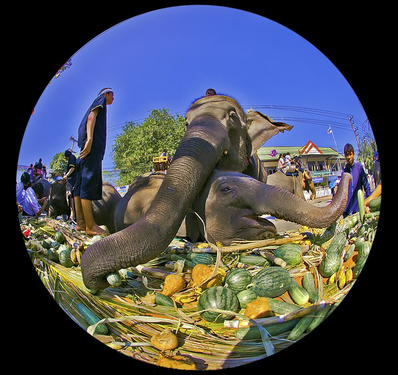 180books's tweet photo. A3: Some of the best destinations for budget travelers are where you get the most bang for your buck~ Different food, culture, scenery ~SE Asia can be a good value @TravelDazeco #WeekendWanderlust https://t.co/2Yi2ZPXlyk