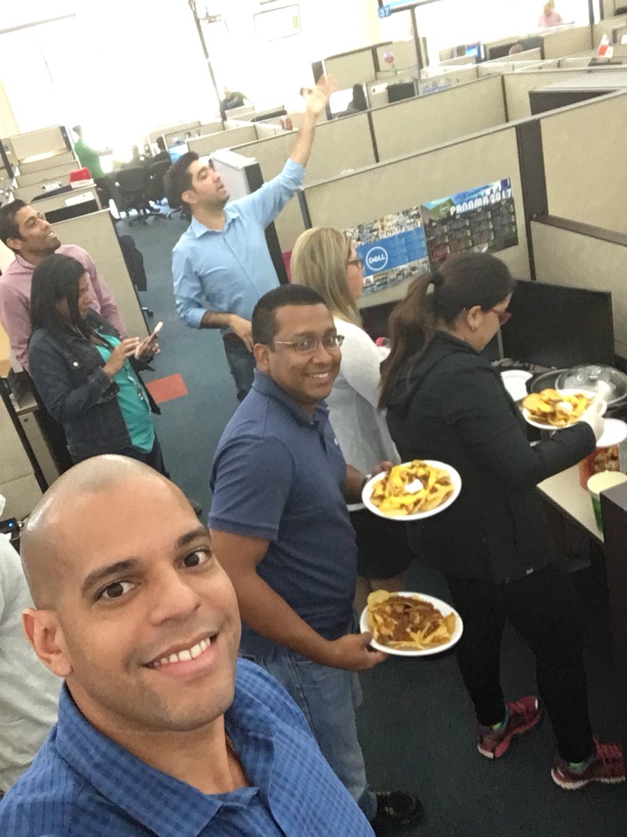 FitzGrant's tweet photo. Celebrating Q1 results, MMCLA Client ProSupport #nachothursday #dellpanama15 @DellPanama https://t.co/DTaVeNRQ7x