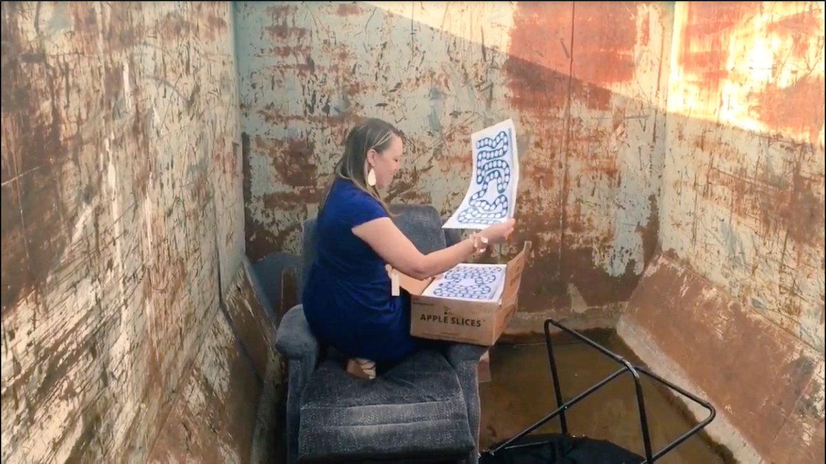 renathunderhawk's tweet photo. Modeling for Ts how to open the dumpster through a fun โdumpster pickingโ video!! With renovations come packing, moving, and purging! Great laughs! @Eric_Carlin #ssdpride #warriorscreate #nevertooserious https://t.co/Ff1mpGOSbf