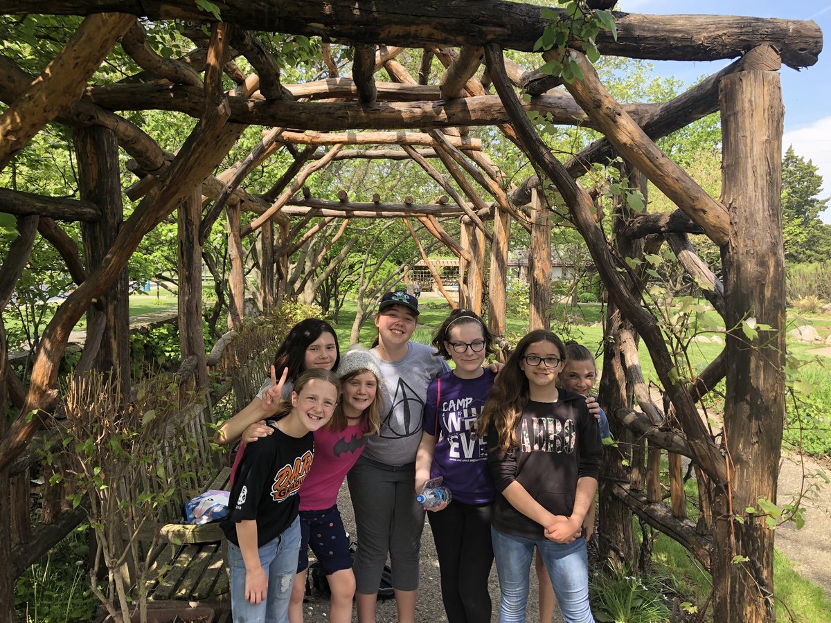 mack6thgrade's tweet photo. Walking field trip. 👣 It’s incredible that we have some amazing lakes within walking distance. 🐠 Taking advantage of the opportunities with which we’ve been blessed. 💫🌟 #WCSmission #happyhealthykids @BlocherLindsay @scottJsterk https://t.co/a3izBA0Y5o