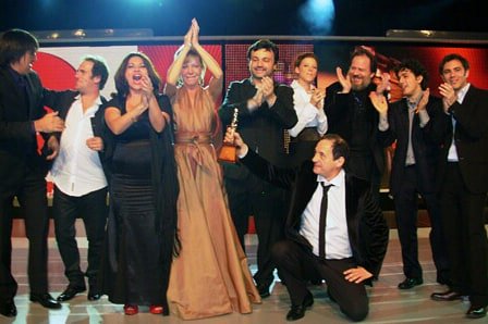 DedicadoJChavez's tweet photo. #JulioChávez #CeciliaRoth #NormanBrisky #CristinaBanegas #MariaOneto #MaríaAlche @martinslipak @GuillermoArengo 🎬👉 @Baronedan3 @PolkaProd 📺❣
#TratameBien ❤💙💚
#Jueves #TBT 😉 https://t.co/jM25LEQyMs