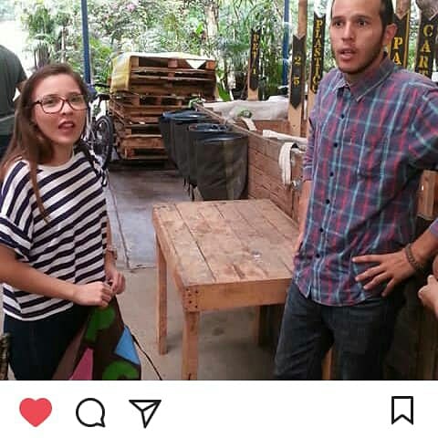 TicOdoUc's tweet photo. FOUC. Ecobrigada entregando material de reciclaje. Tutor Nubia Brito. Lugar: redoma de guaparo casa Don Bosco https://t.co/ZoZ1BsrY8i