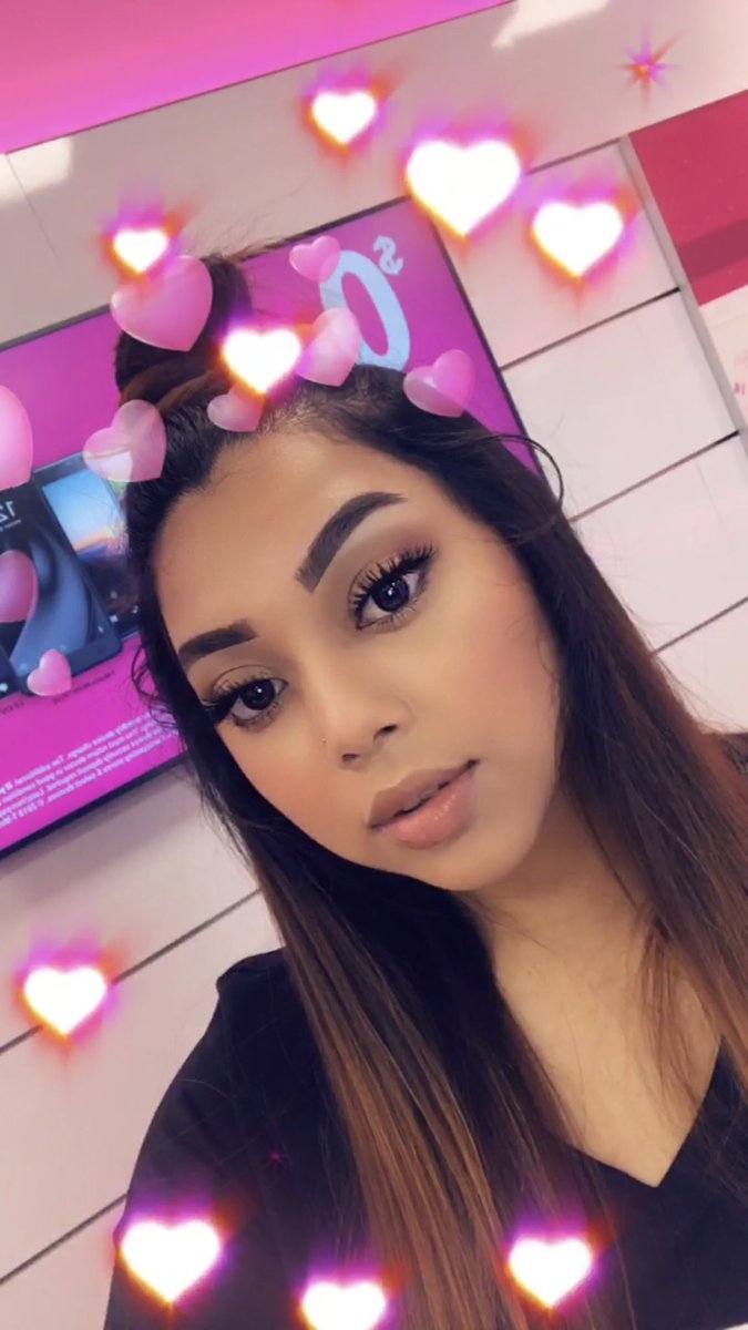 mobilekims's tweet photo. Always in my T-Mobile shirt! #CustomerObsessed https://t.co/aTkFQzqOnS