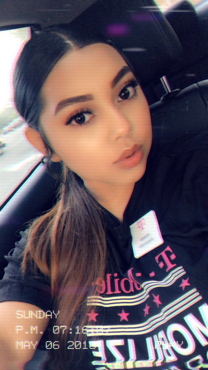 mobilekims's tweet photo. Always in my T-Mobile shirt! #CustomerObsessed https://t.co/aTkFQzqOnS