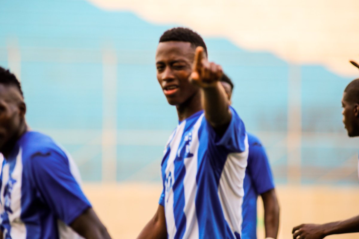 Real España Oficial على تويتر: "Con 2 goles aurinegros, Honduras ganó 3-1 a Estados Unidos en categoría Sub-20 en partido jugado esta tarde en el Morazán. Patrick Palacios y Gerson Waly Chávez.…