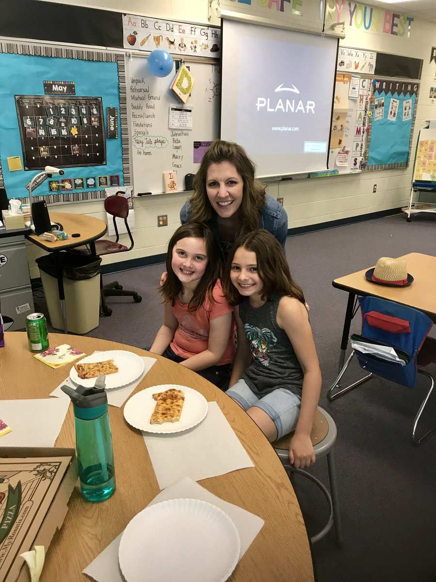 Pizza Lunch with previous students makes for a great day! #KME302