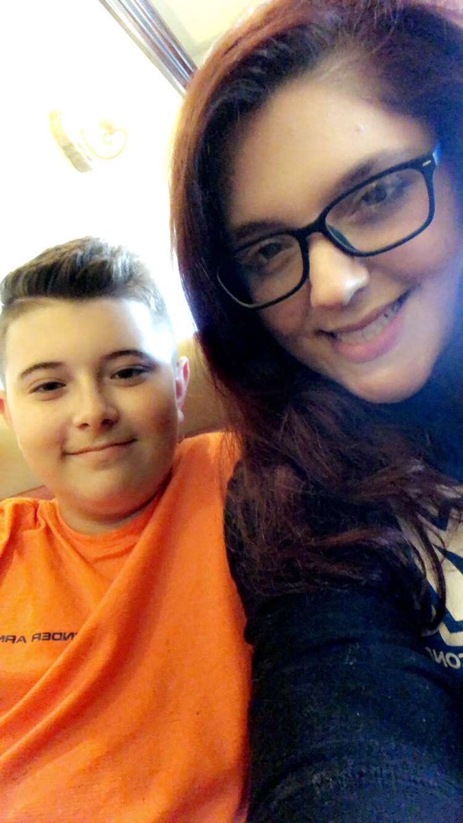 itsmarisakid's tweet photo. Happy 12th Birthday Matt!!! I love youuuu #cousin https://t.co/MiB0Nu8fVJ