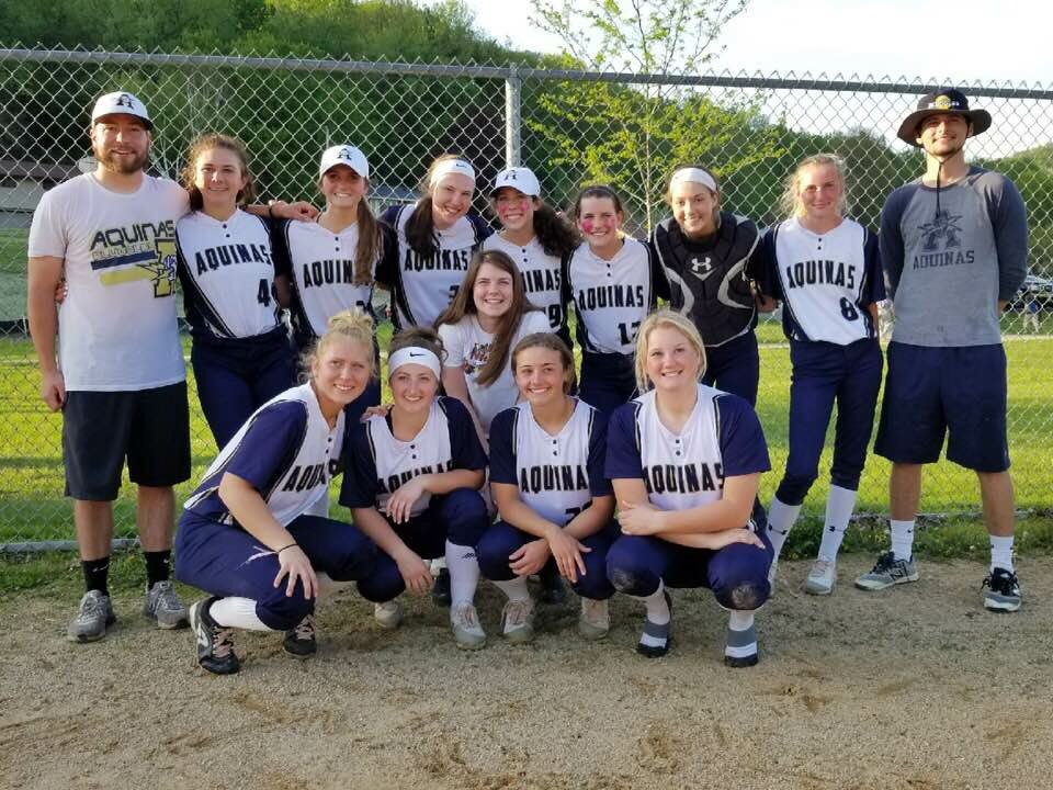 AquinasBlugolds's tweet photo. Congrats to @BlugoldSoftball 2018 MVC Conference Champs! https://t.co/DhMTHaUYiX
