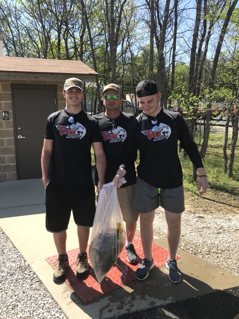 TriadKnights's tweet photo. Good luck to these cool cats at the IHSA Bass Fishing State Finals tomorrow!!! #hookem #nobacklash #8lbs.9oz #newleaderontheboard #billdance https://t.co/DSLwMms7vW