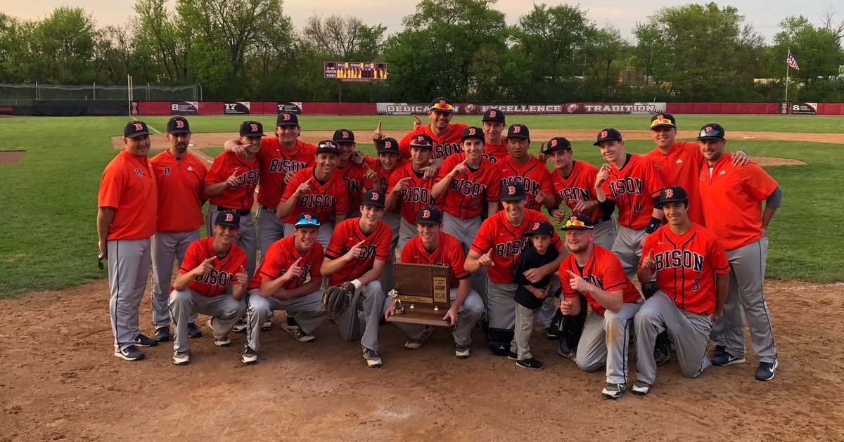 The Bison are your 2018 MSL Conference Champions!  The Bison defeated Barrington 6-2. Zach Fricke pitched a complete game in the win.