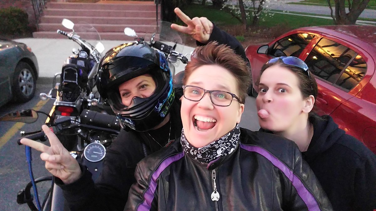 WildHeartsWC's tweet photo. Wild Hearts can't be broken but we can be nuts!! @Pink #wildhearts #wildheartswc #Yamaha #WHWC #support238 #Honda #bikerchicks #toofunny https://t.co/Y8TEBwnQUv