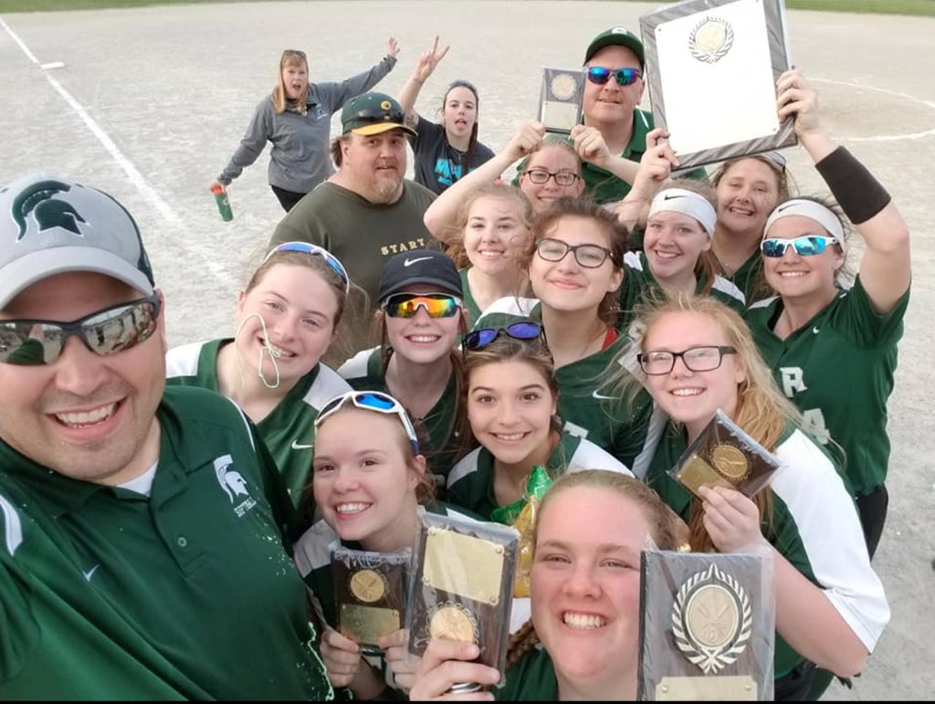 StartSoftball's tweet photo. Down fall the rebels! Congrats to the Varsity team for being the first ever city champs at start and putting the crown where it rightfully belongs! And congrats to JV for defending their title for another year! https://t.co/9EtJWScjRE