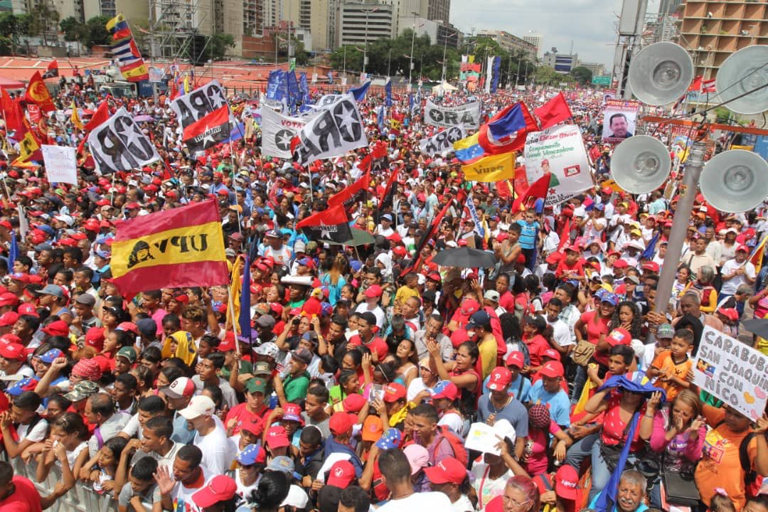PartidoPSUV's tweet photo. ¡Somos un pueblo invicto!  #PuebloUnidoConMaduro https://t.co/X3RJ4BLv4Q