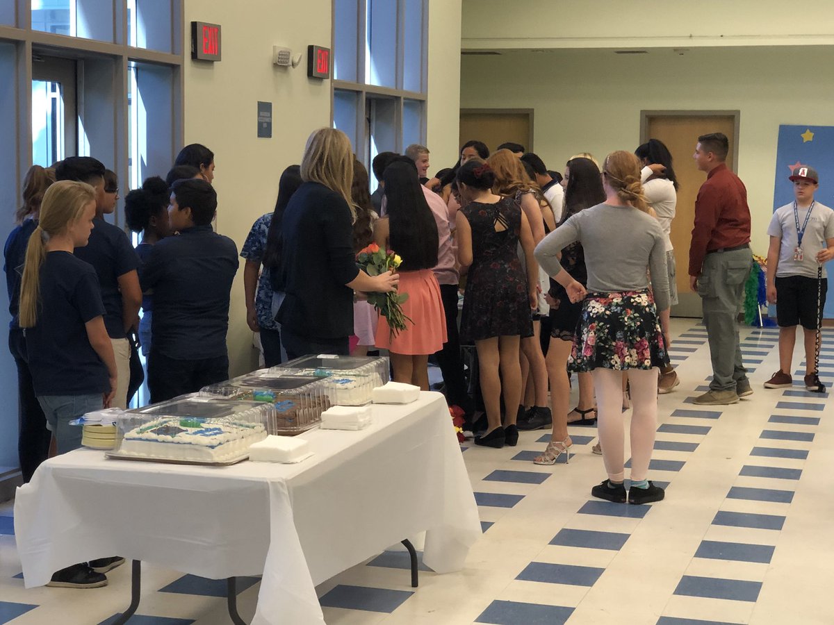 kalkoskeSHHS_AP's tweet image. Another Amazing AVID (AAA) evening! Welcome, Panthers, to AztecLand! #PDAztecPride #AztecTribe @pdcmsvp @dsusdAVID @PDAztec_Zink