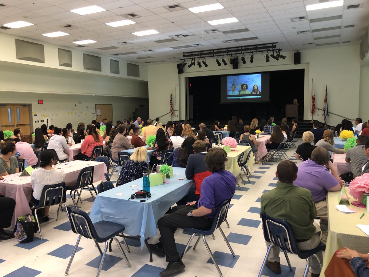 kalkoskeSHHS_AP's tweet image. Another Amazing AVID (AAA) evening! Welcome, Panthers, to AztecLand! #PDAztecPride #AztecTribe @pdcmsvp @dsusdAVID @PDAztec_Zink