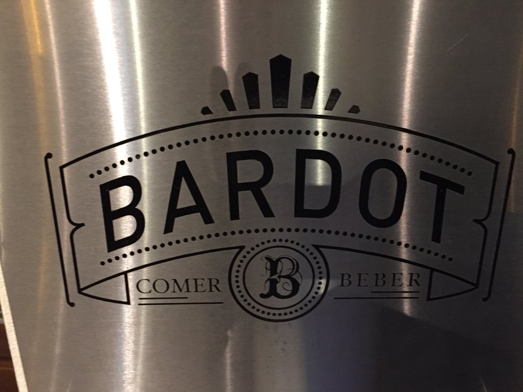Aquí empezó todo, cuando era #LaMira Qué lindos eran los #gourmartes! #11años Qué buenos recuerdos! Ahora <a href="/Bardotmdz/">Bardot Comer Beber</a>