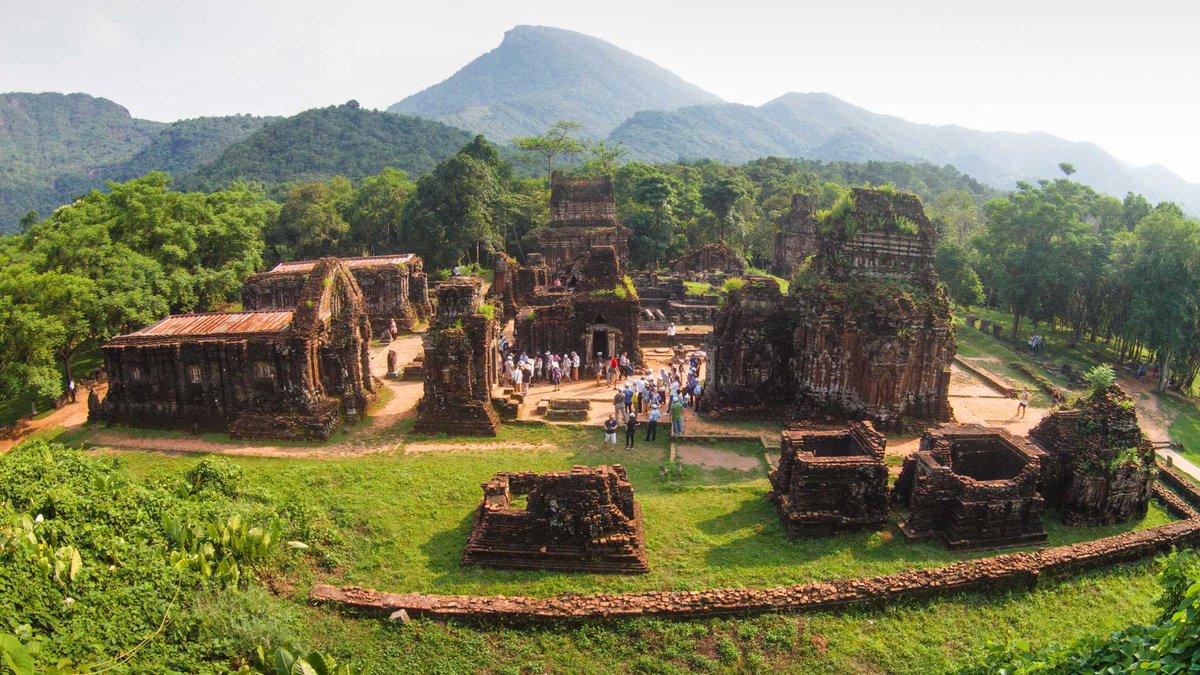 mysondaytours's tweet photo. MY SON SANCTUARY HERITAGE TOUR BY JEEP 
(Full Day Tour)

Take to the roads for a jeep adventure to Mỹ Sơn Holy Land. Get closer to rural Vietnam and experience its ancient culture.

https://t.co/RZpdRshO5I 

#Vietnam #trip #HoiAn #MySonSanctuary #tour https://t.co/djvyuH7EQd